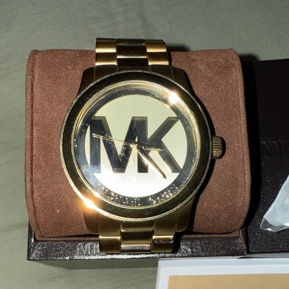 Michael Kors Gold-Tone women’s Watch - Picture 2 of 6